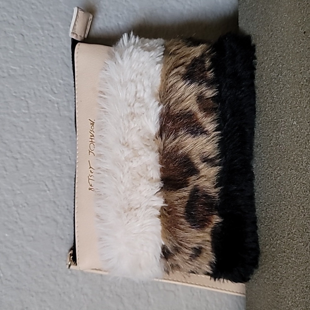 BETSEY JOHNSON Tricolor Faux Fur Leopard Print Wristlet Purse.